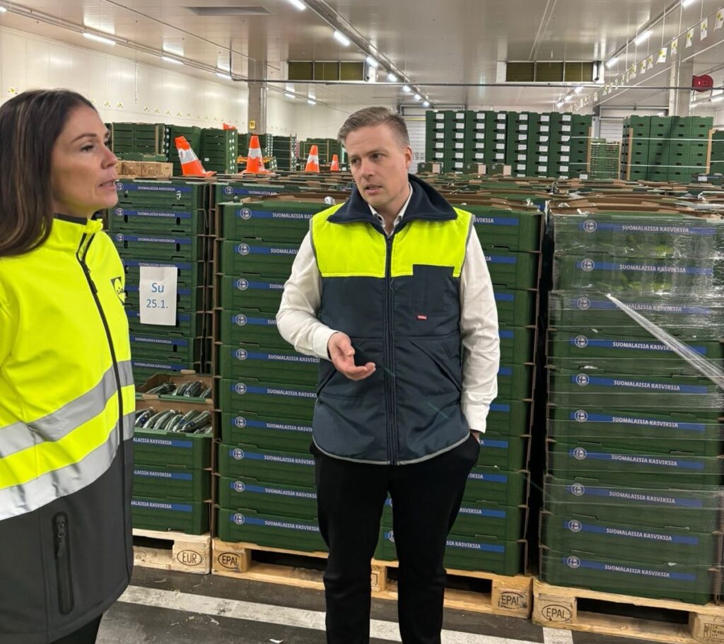 liikenne- ja viestintäministeri ja aluejohtaja